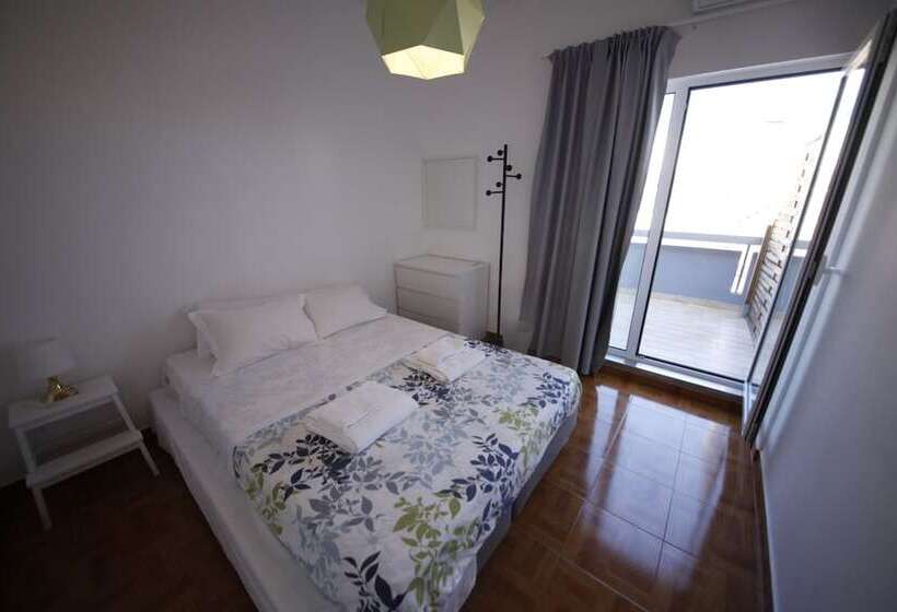 اتاق استاندارد با سرویس بهداشتی مشترک, The Story Guest House Adults Only