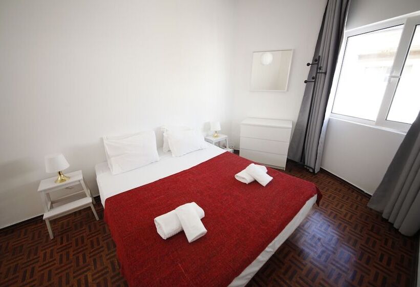 اتاق استاندارد با سرویس بهداشتی مشترک, The Story Guest House Adults Only