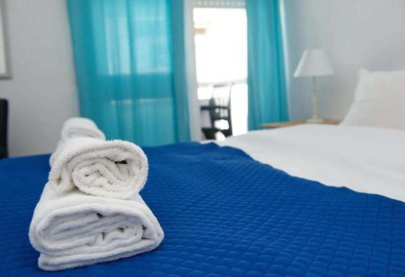 اتاق استاندارد با سرویس بهداشتی مشترک, The Story Guest House Adults Only