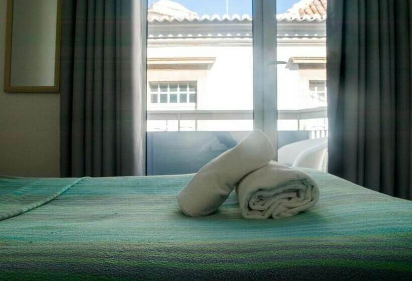 اتاق استاندارد با سرویس بهداشتی مشترک, The Story Guest House Adults Only