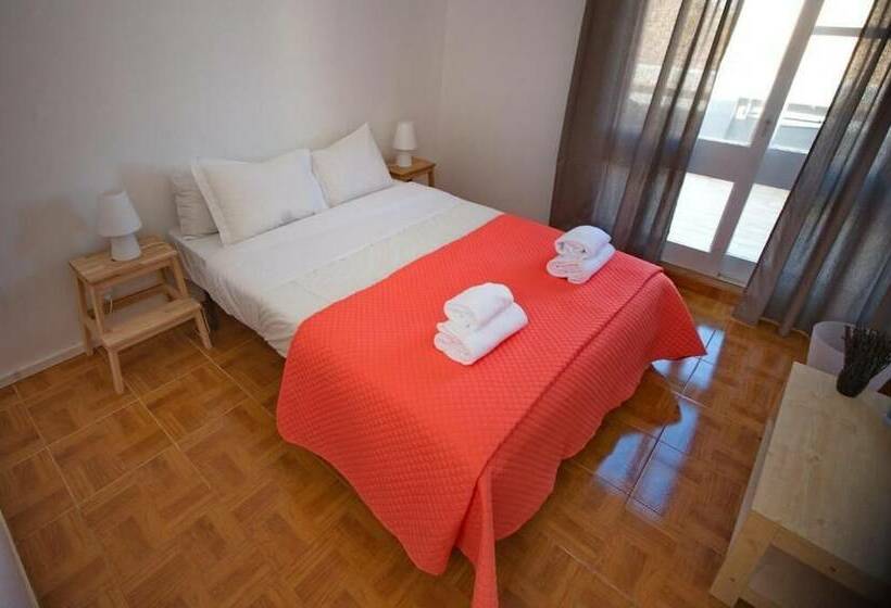 اتاق استاندارد با سرویس بهداشتی مشترک, The Story Guest House Adults Only