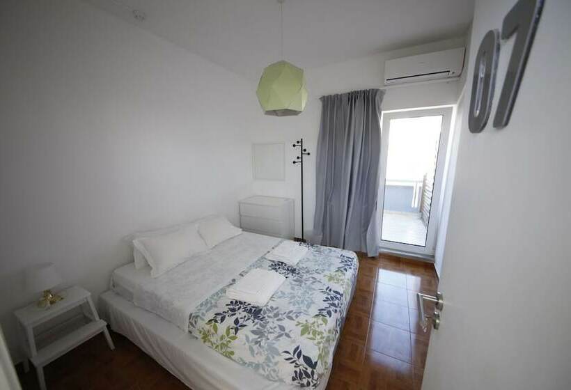 اتاق استاندارد با سرویس بهداشتی مشترک, The Story Guest House Adults Only