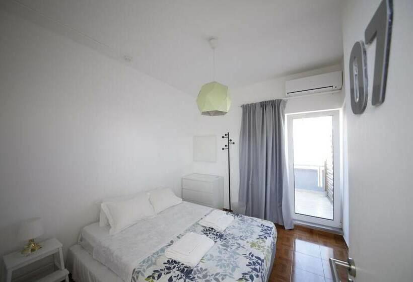 اتاق استاندارد با سرویس بهداشتی مشترک, The Story Guest House Adults Only