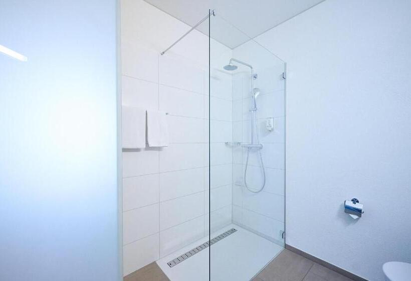 سوییت جونیور, Am Kreisel Self Check In By Smart Hotels
