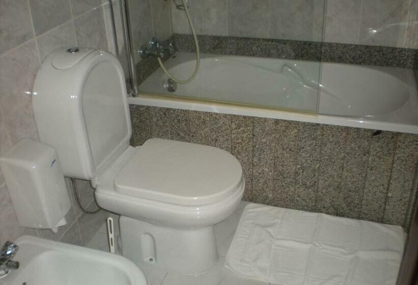 اتاق استاندارد یک تخته با بالکن, Dom Joao Iv