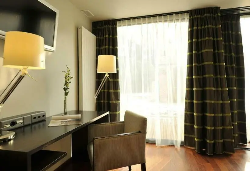 Deluxe-huone Terassi, Hôtel Du Théâtre, Boutique Hôtel