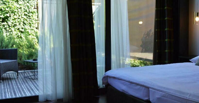 テラス付きデラックスルーム, Hôtel Du Théâtre, Boutique Hôtel