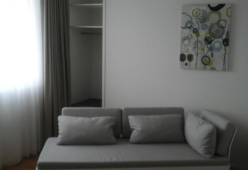 Полулюкс Повышенной Комфортности, Flawil