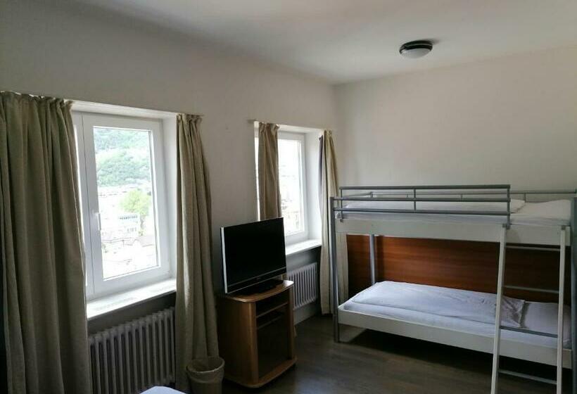 Standard 4 Pers. Værelse, Gamper