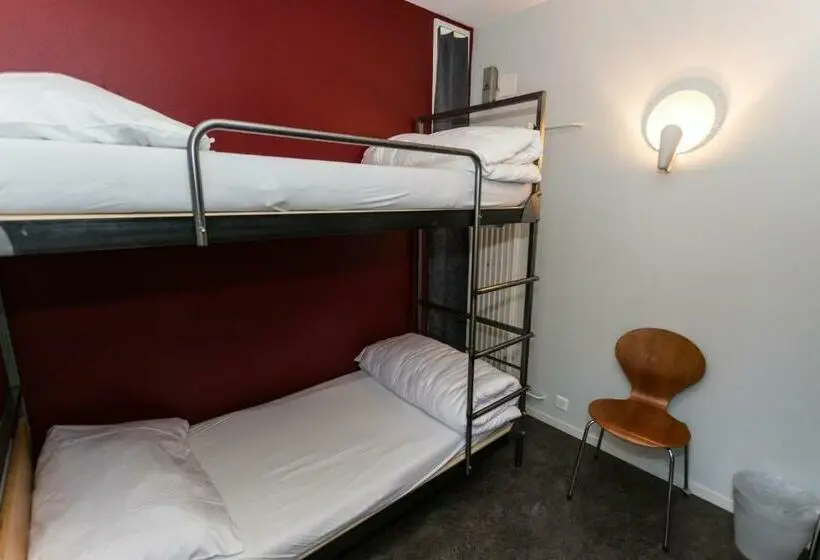 Standard Quadruple Room, Landhaus