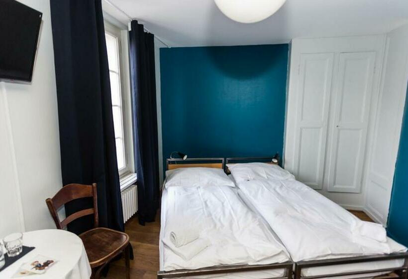 חדר סטנדרט לארבעה, Landhaus