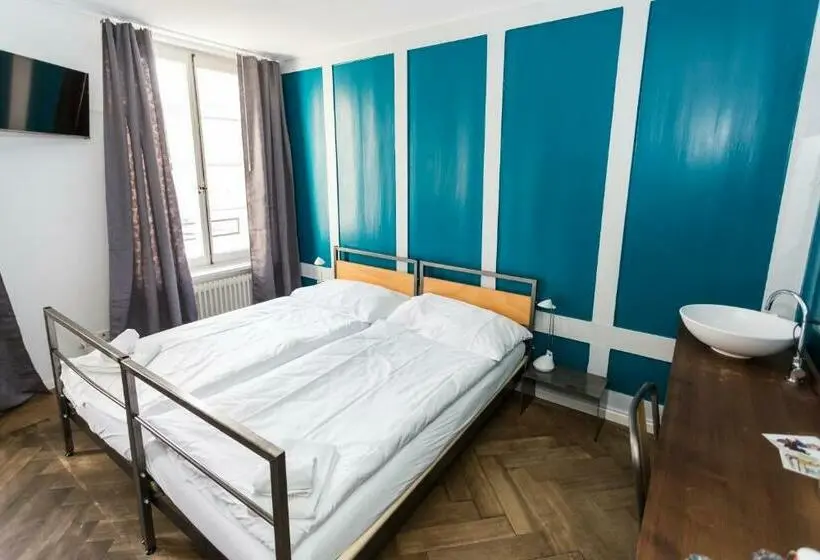 Standard Room Shared Bathroom, Landhaus