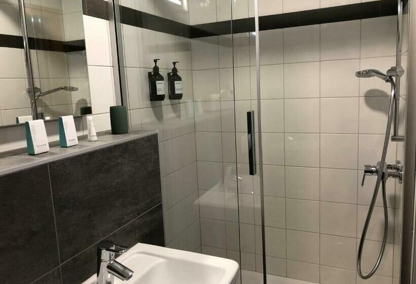 スタンダードルーム, Les Etagnes