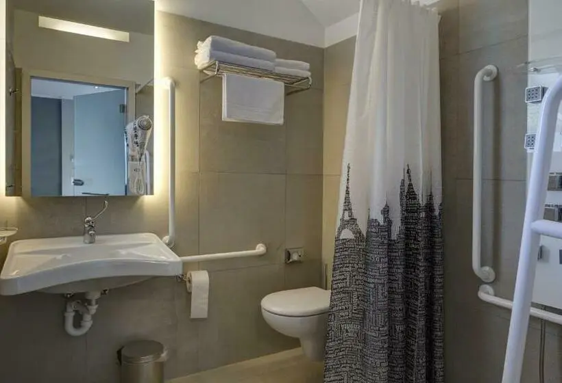 Classic room with balcony, Liberty Self Check In