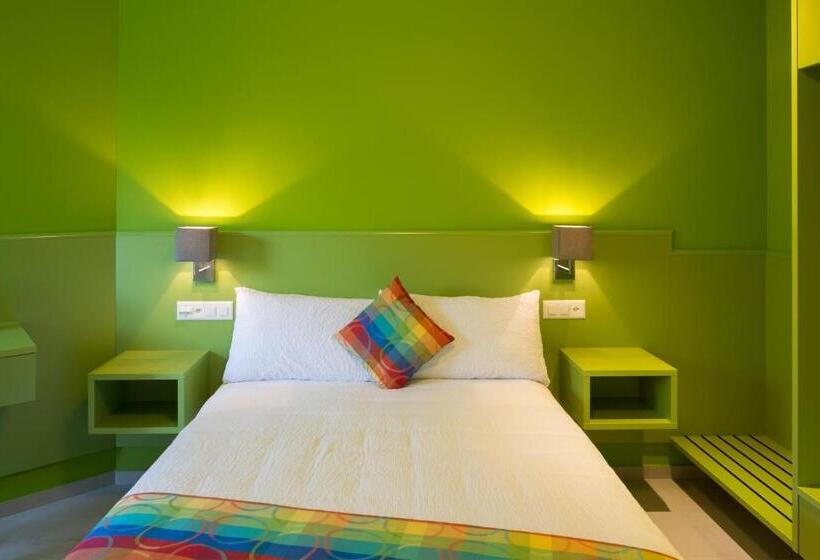 غرفة كلاسيكية مع بلكونة, Liberty Self Check In