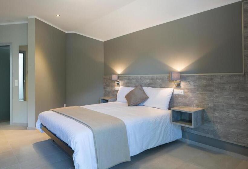 غرفة بريميوم رباعية, Liberty Self Check In