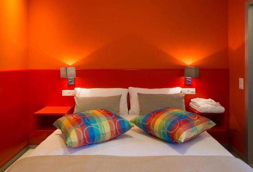 جناح جونيور, Liberty Self Check In