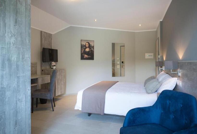 جناح ديلوكس, Liberty Self Check In