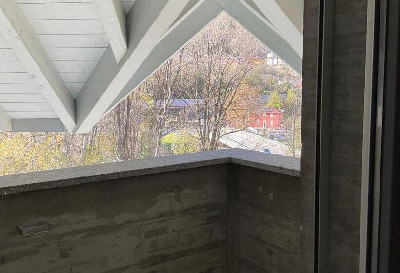 غرفة ديلوكس مزودة بشرفة, Liberty Self Check In