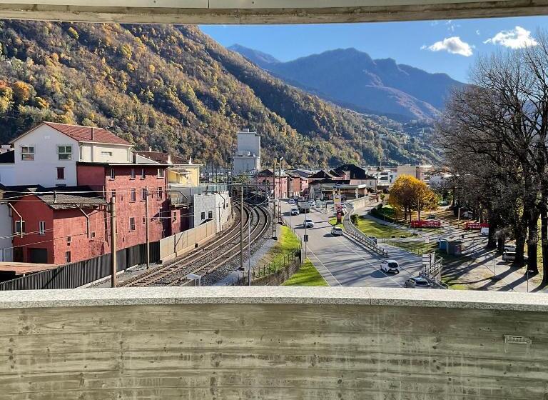 غرفة قياسية ثلاثية مزودة بشرفة, Liberty Self Check In