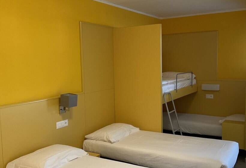 غرفة بريميوم رباعية, Liberty Self Check In