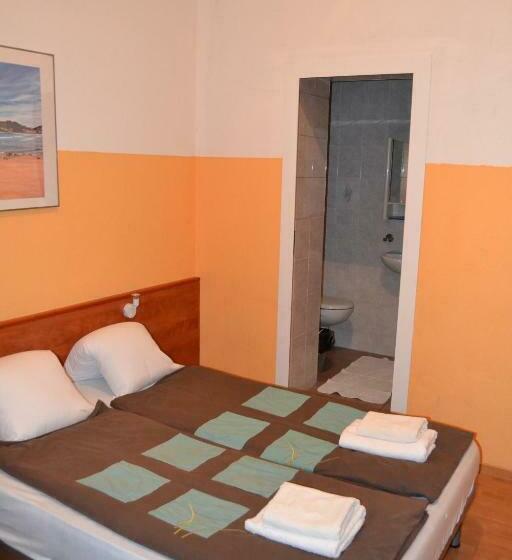 غرفة قياسية, Osteria Leon D Or