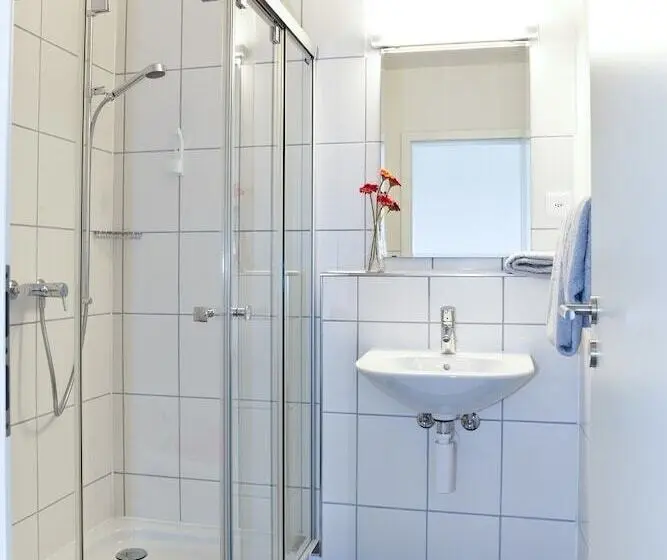 Quarto standart individual, Q.c.m. Campus