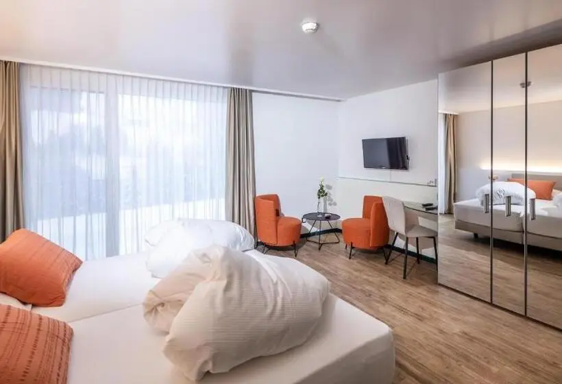 Standard-huone, Rischli