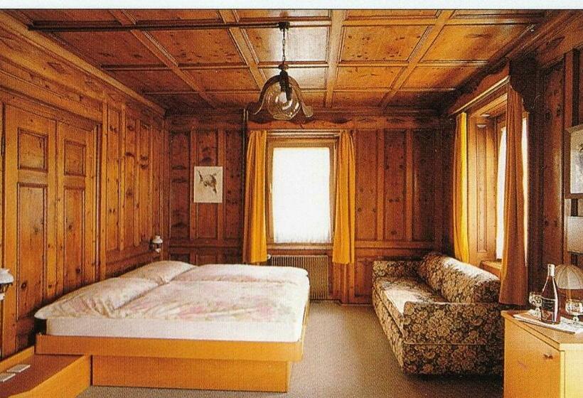 Семейный Номер, Rätia