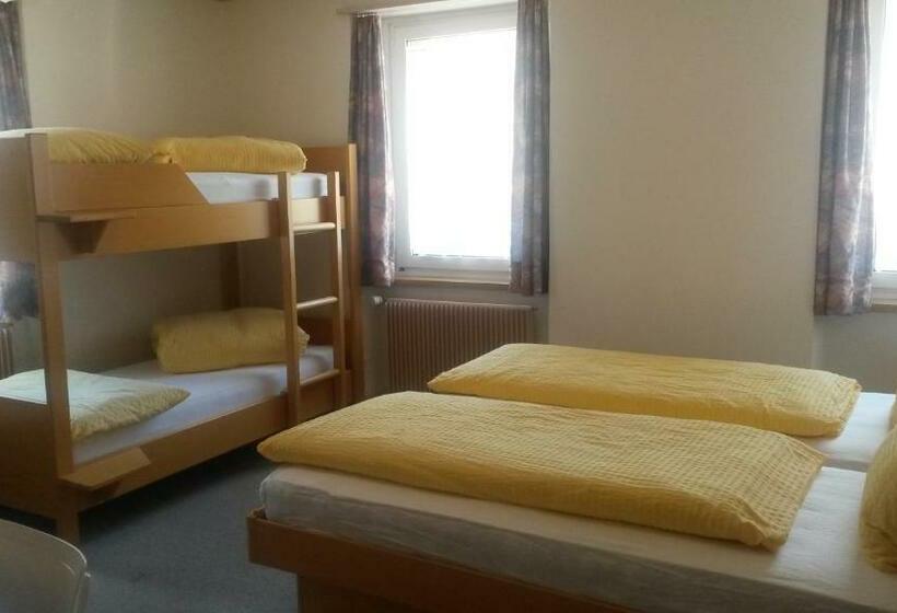 Семейный Номер, Rätia