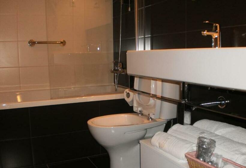 스탠다드 트리플 룸, Santa Apolonia