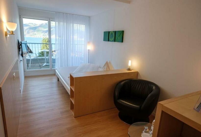 标准单人间, Seaside