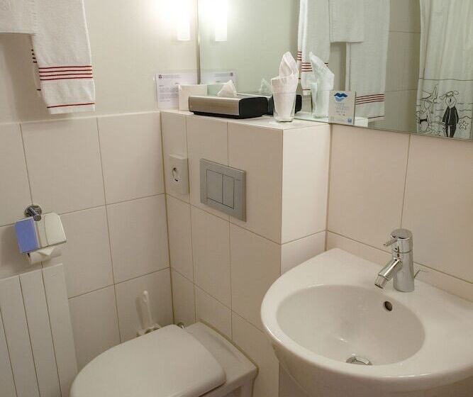 标准单人间, Seaside