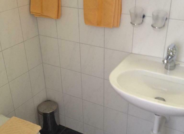 غرفة قياسية, Sternen