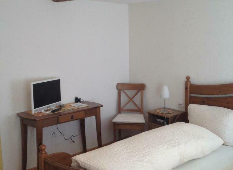 غرفة قياسية, Sternen