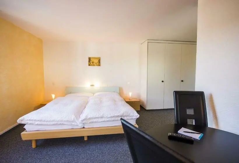 Standard-huone, Sternen
