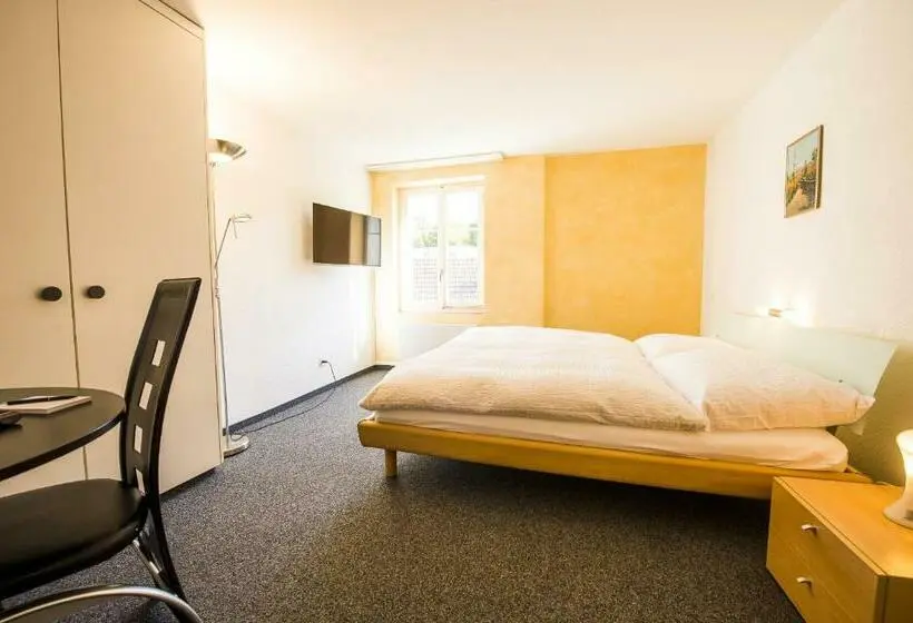 Standard-huone, Sternen