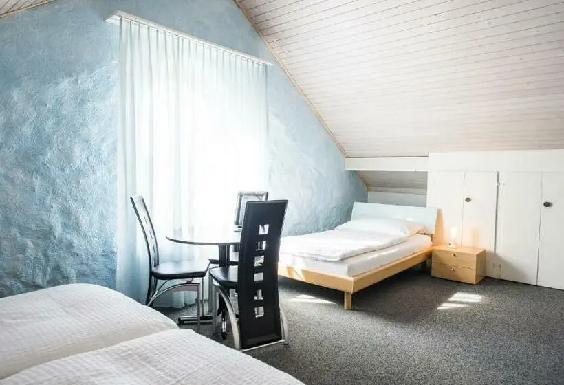 Deluxe Kolmen Hengen Huone, Sternen