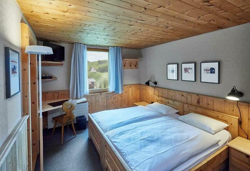 غرفة أساسية, Stoffel   Adults Only