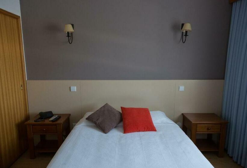 חדר סטנדרט, Troia