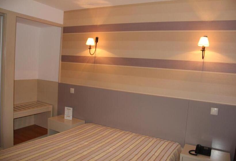 חדר סטנדרט יחיד, Troia