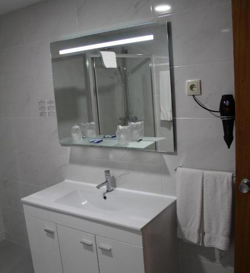 חדר סטנדרט יחיד, Troia