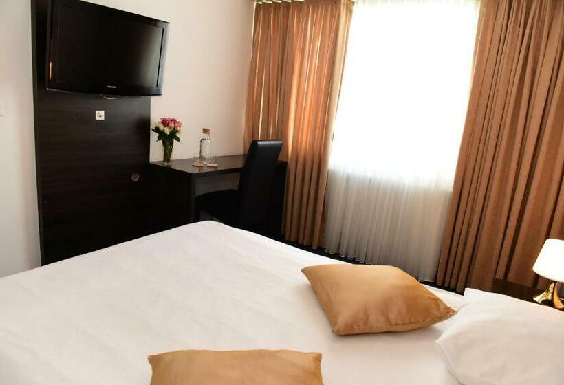 חדר סטנדרט יחיד, Töss