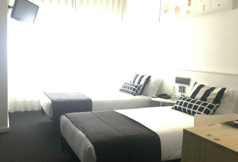 غرفة سوبيريور, Umu