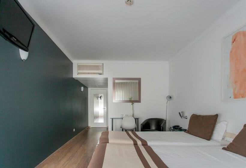 غرفة سوبيريور, Umu