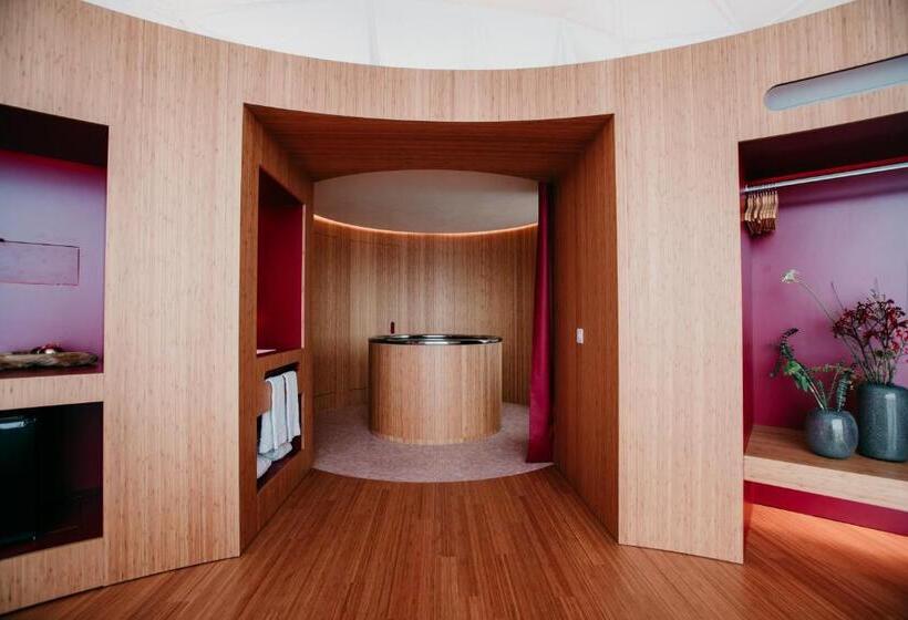 Люкс, Whitepod Original