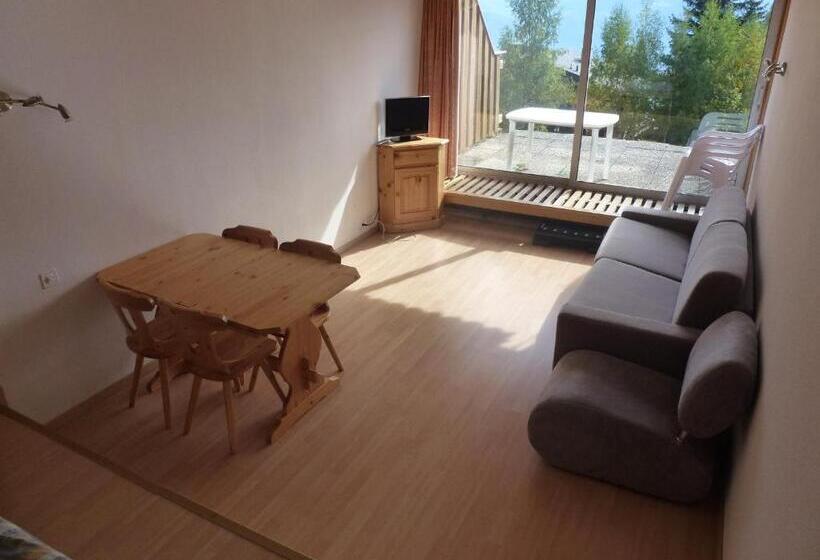 חדר סטנדרט לשלושה, Zodiaque