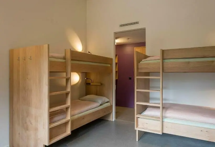 4 Bett Standardzimmer, Wellnesshostel4000
