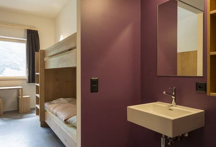 4인용 스탠다드 룸, Wellnesshostel4000