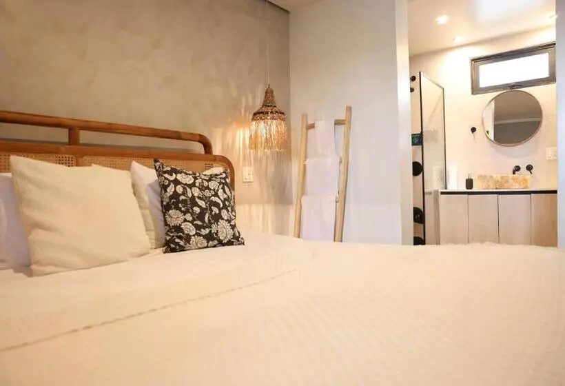 اتاق استاندارد با تخت بزرگ, Bali Hotel Adults Only Isla Verde, A Trademark By Wyndham